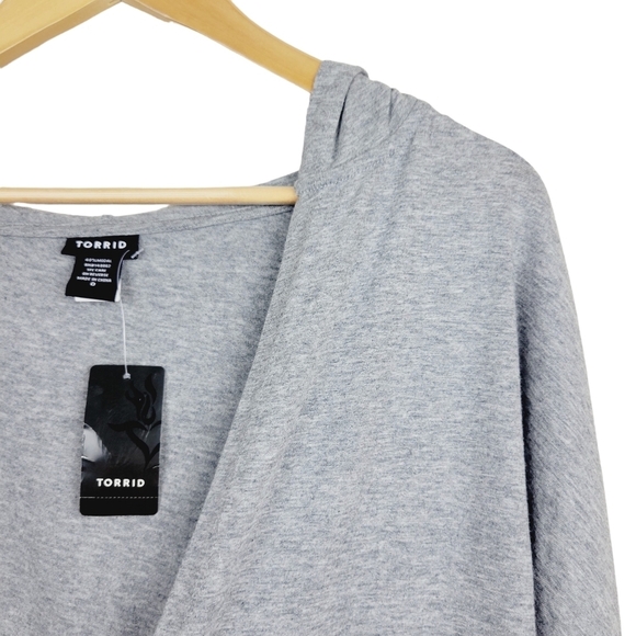 Torrid Gray Hooded Draped Cardigan Size 0X Open Front Ruffled Lightweight Lounge - Picture 5 of 12